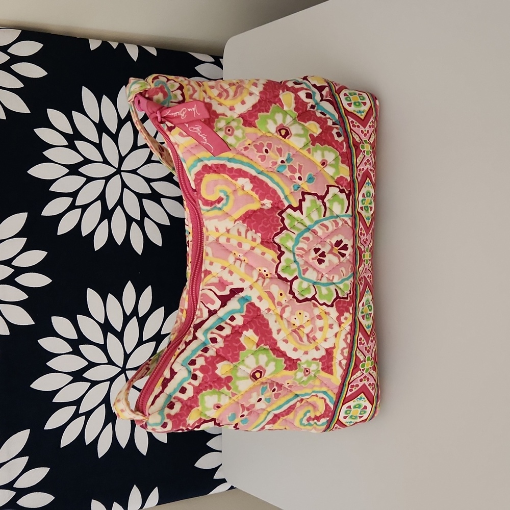 Vera Bradley Capri Melon Maggie Small Shoulder Bag Floral Like New - Picture 3 of 6
